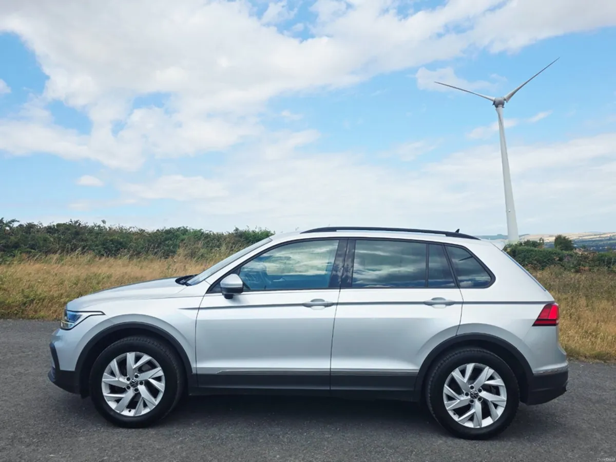 Volkswagen Tiguan LIFE 2.0 TDI MANUAL 6SPEED FWD 1 - Image 2