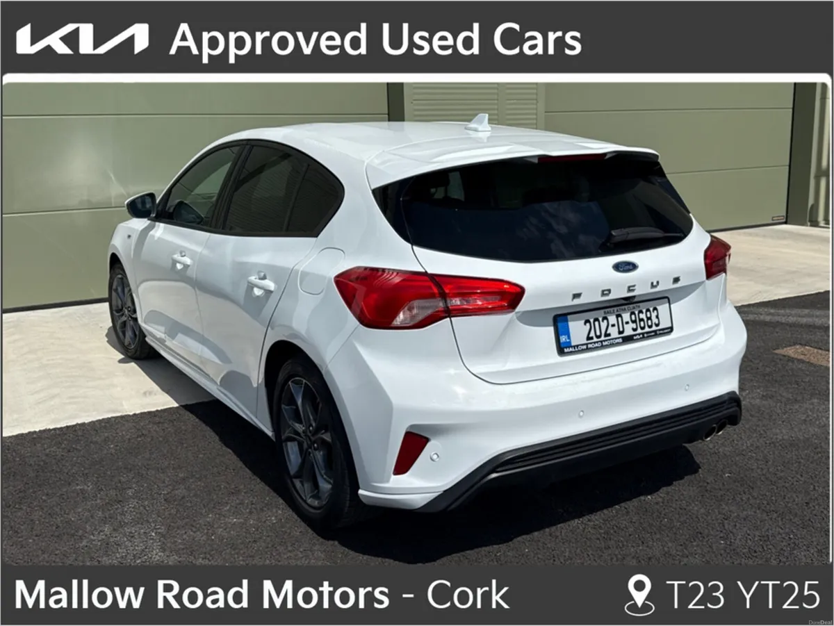 Ford Focus ST-LINE 5DR 1.0T 125 S6.2 M6 FW - Image 3