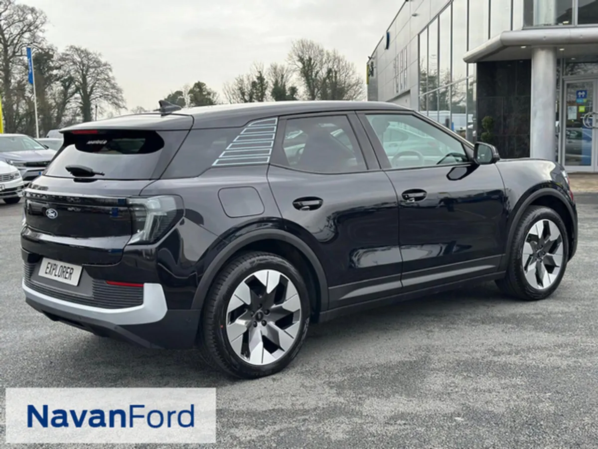 Ford Explorer Premium RWD 82kWh -  Extended Range - Image 2