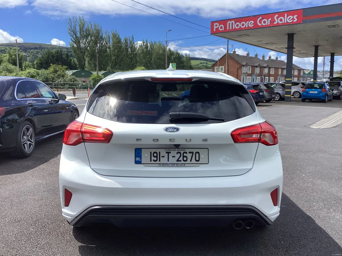 Ford Focus ST Line ** €73 p/w * F.S.H - Image 5