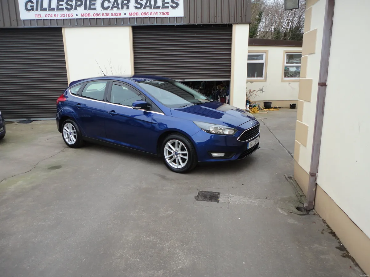 Ford Focus 2015 - Image 2