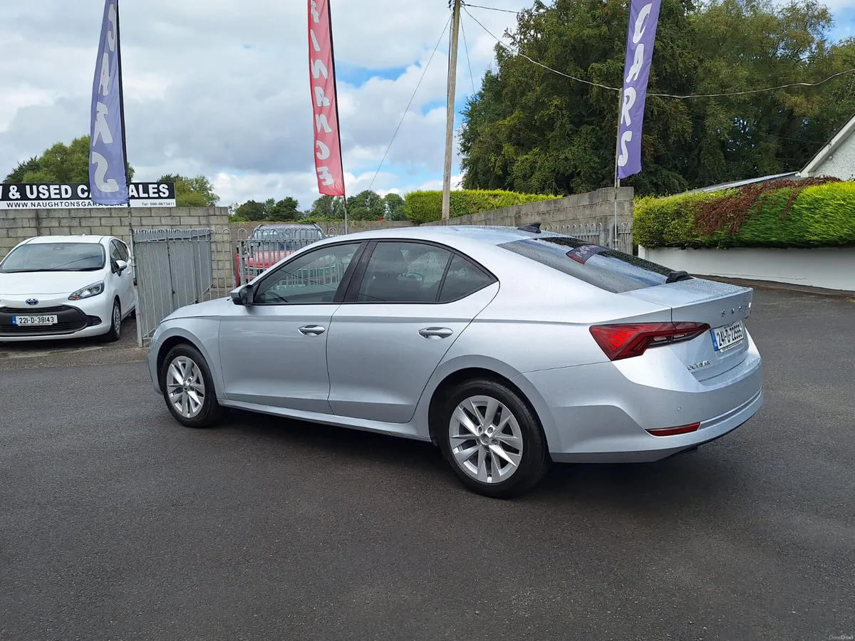 Skoda Octavia 2024 - Image 4