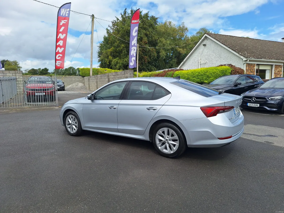 Skoda Octavia 2024 - Image 5