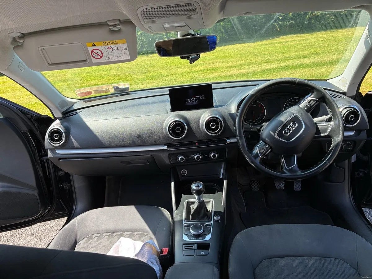 **New NCT  until 08/27** Audi a3 1.6 TDI. - Image 6