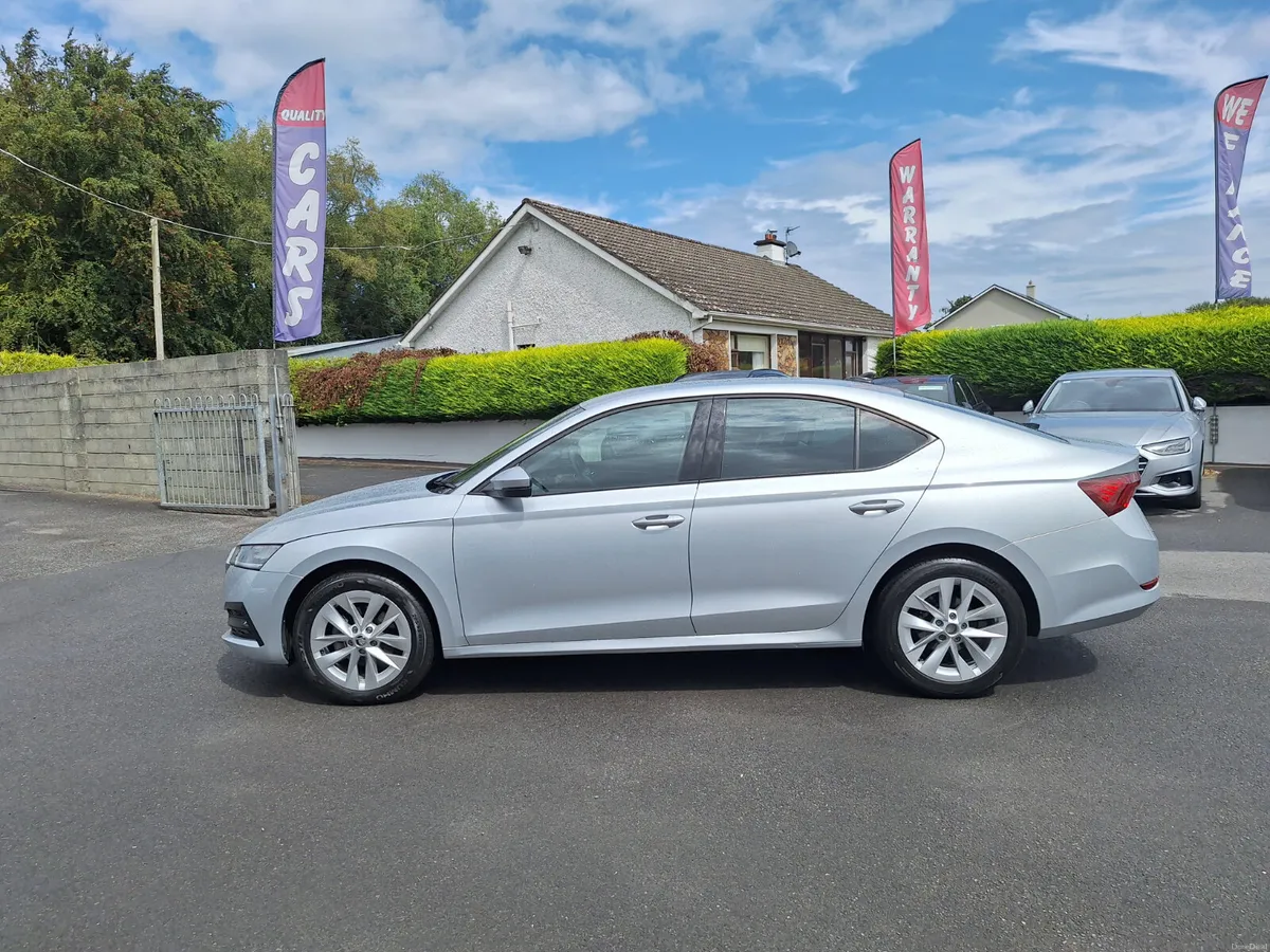 Skoda Octavia 2024 - Image 6
