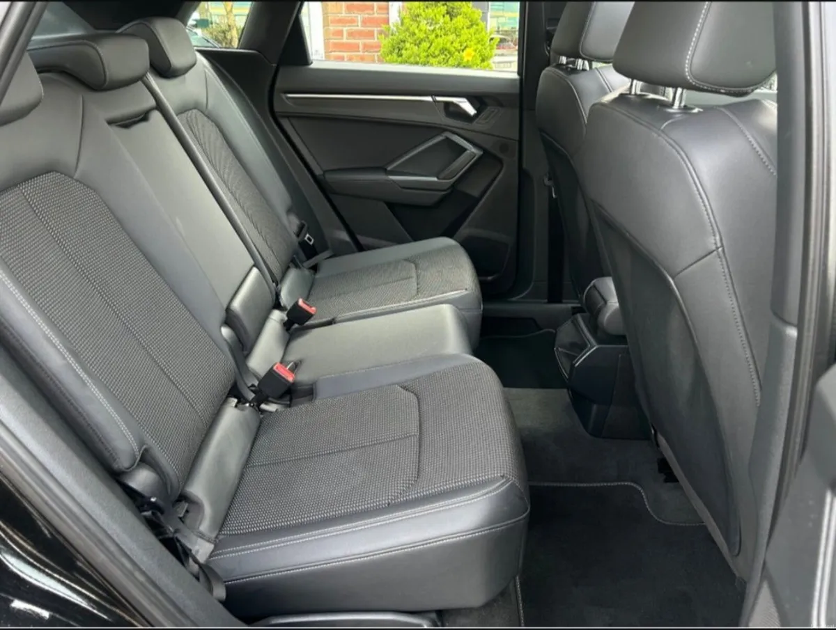 Audi Q3 2019 - Image 6