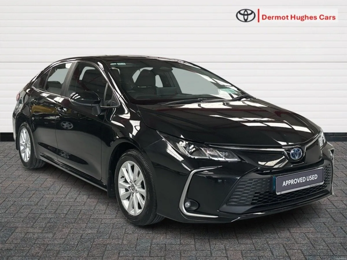 Toyota Corolla LUNA SALOON HYBRID AUTO - Image 1