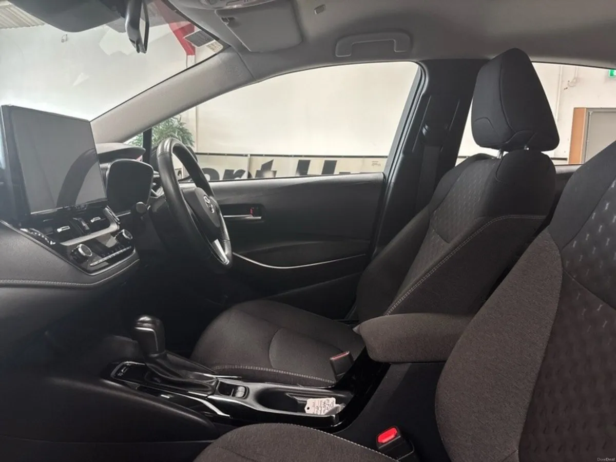 Toyota Corolla LUNA SALOON HYBRID AUTO - Image 6