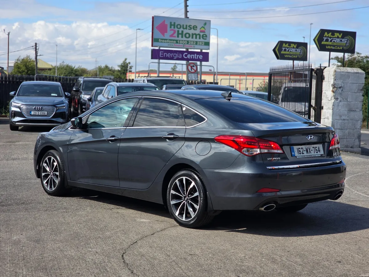 Hyundai i40 EXECUTIVE 1.7L Diesel - Image 4