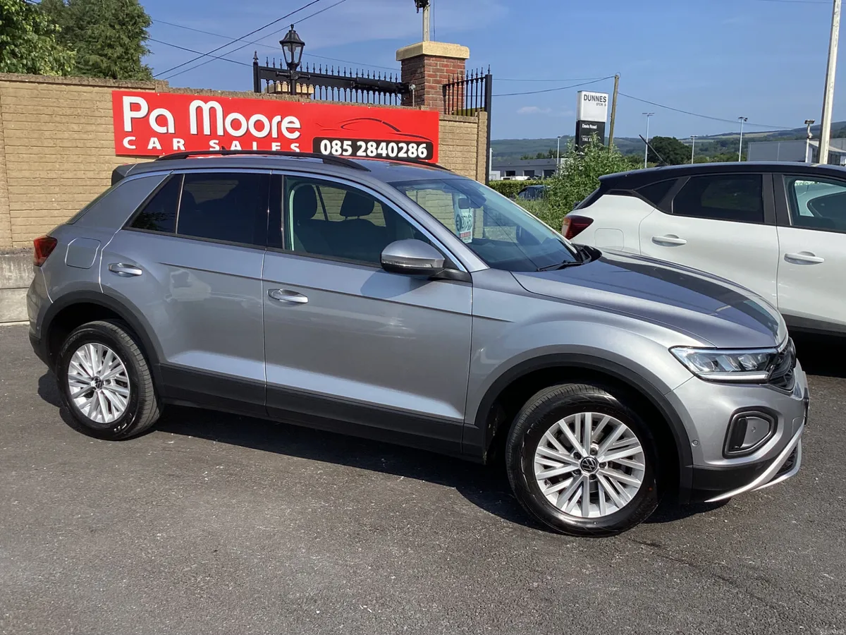 Volkswagen T-Roc ** €121 p/w * ONLY 88KMS - Image 3