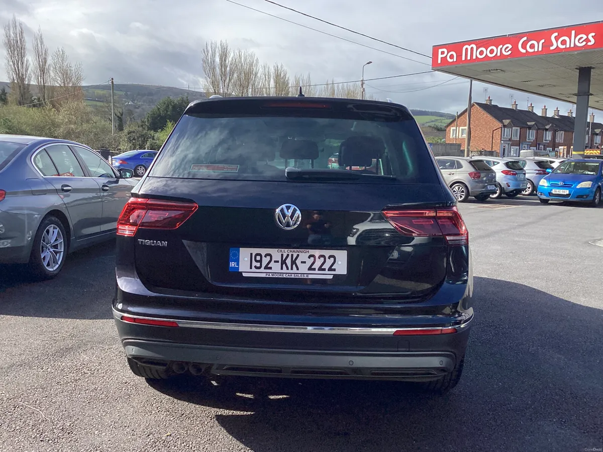 Volkswagen Tiguan ** HIGHLINE * 1 OWNER - Image 5