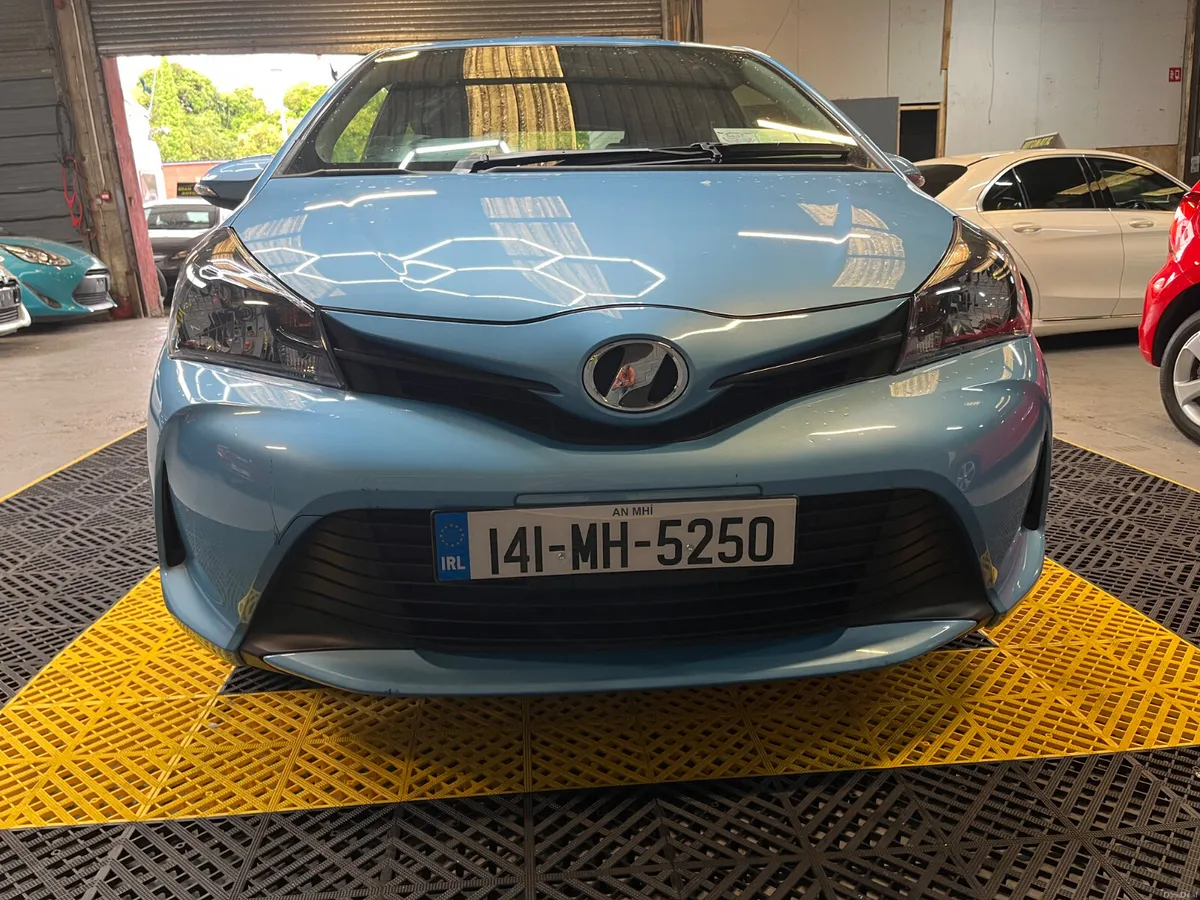 Toyota Vitz 2014 low mileage - Image 3