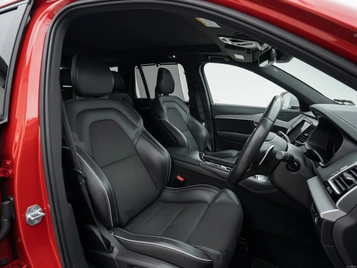 2017 Volvo XC90 T8 R-Design Hybrid - Image 5