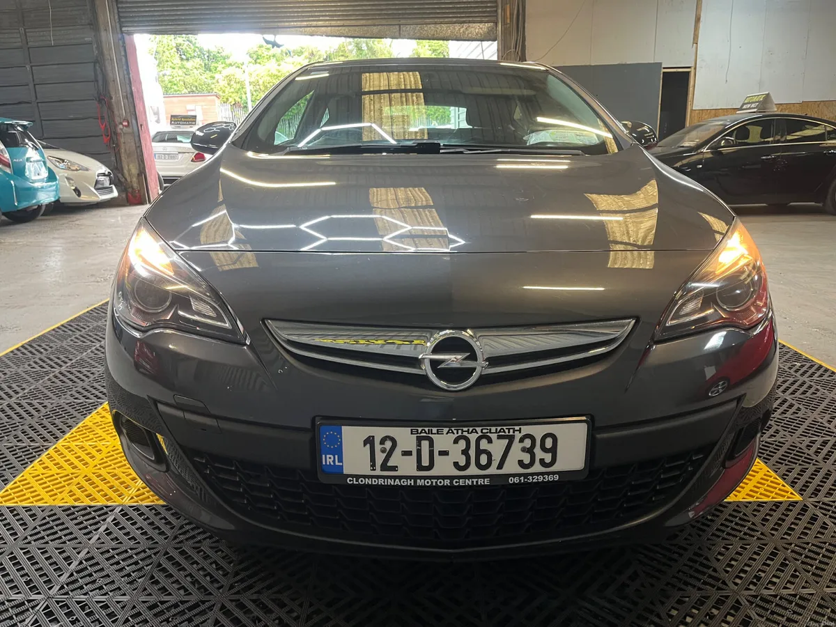 Opel Astra 2012 - Image 3