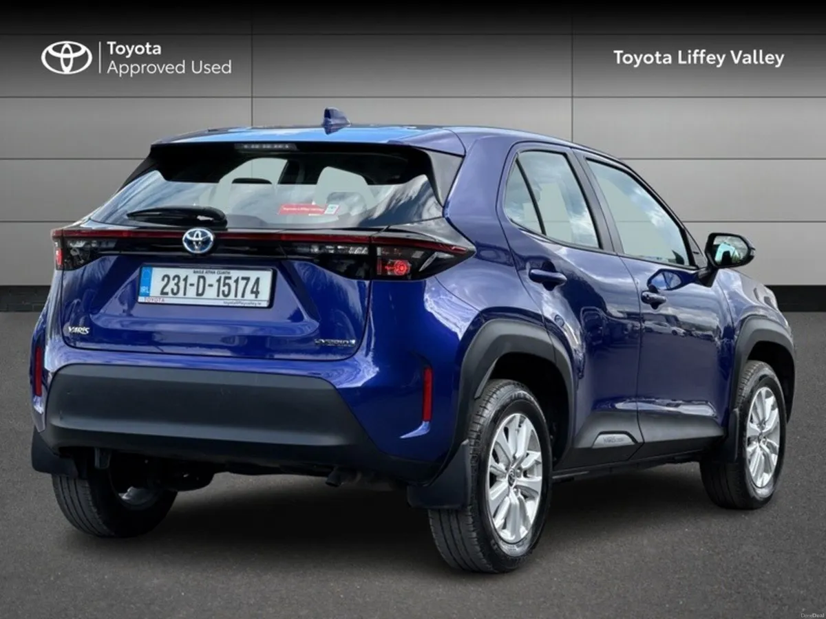 Toyota Yaris Cross YARIS CROSS LUNA HYBRID - Image 2