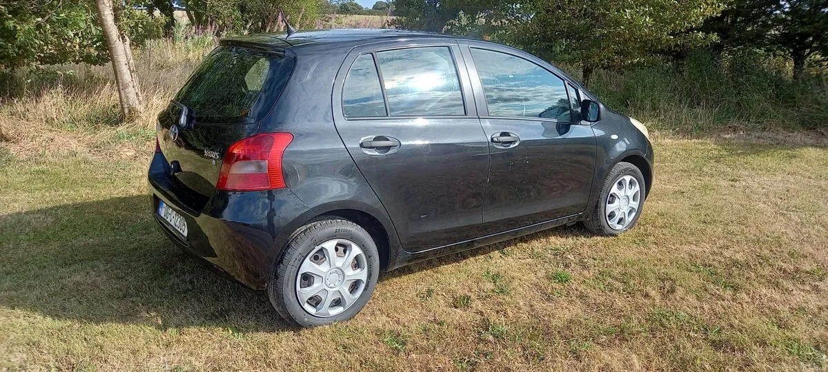 Toyota Yaris 2006 - Image 2