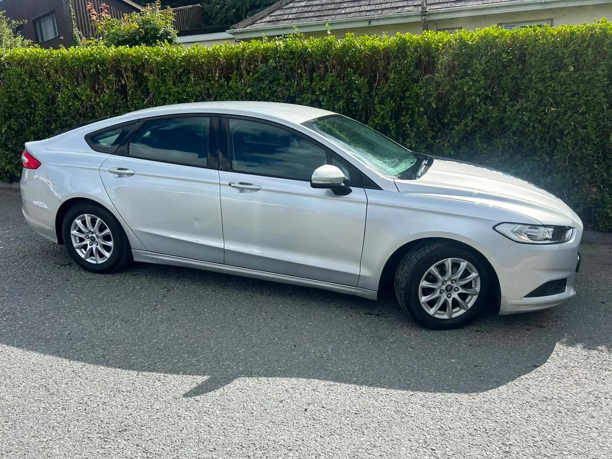 Ford Mondeo 2015 ZETEC 1.6 TDCI 115PS 5DR - Image 4