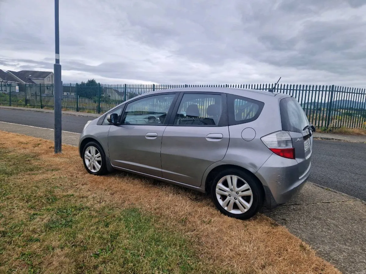 2010 Honda jazz 1.3 Nct 11/2026 - Image 3