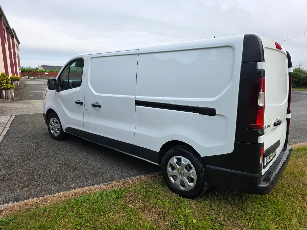 2023 Renault Trafic 2.0dci - Image 6