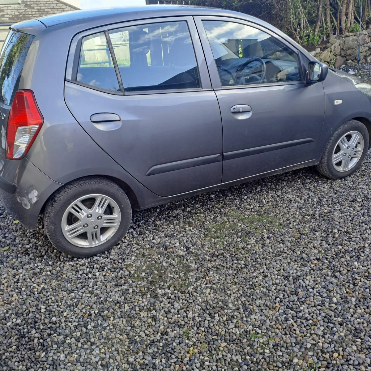 Car - Image 1