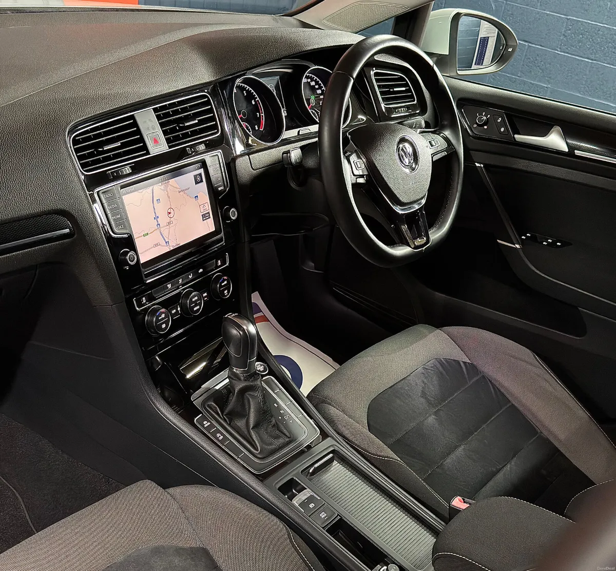 2015 Volkswagen Golf 1.4TSi Highline 150BHP Auto - Image 4