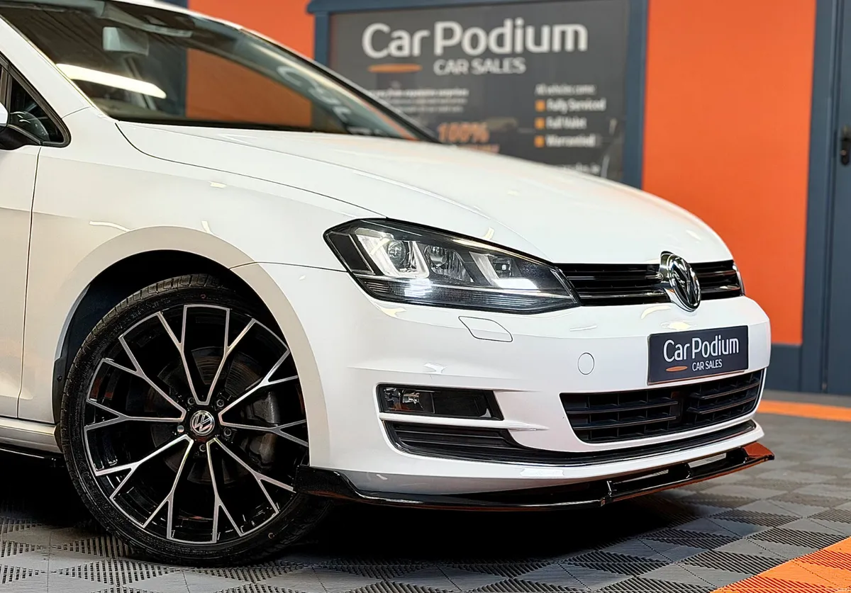 2015 Volkswagen Golf 1.4TSi Highline 150BHP Auto - Image 2
