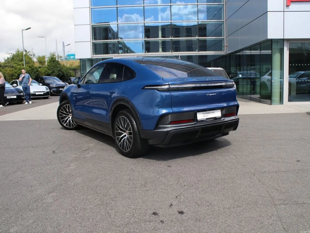 Porsche Cayenne Coupe Electric - Image 2