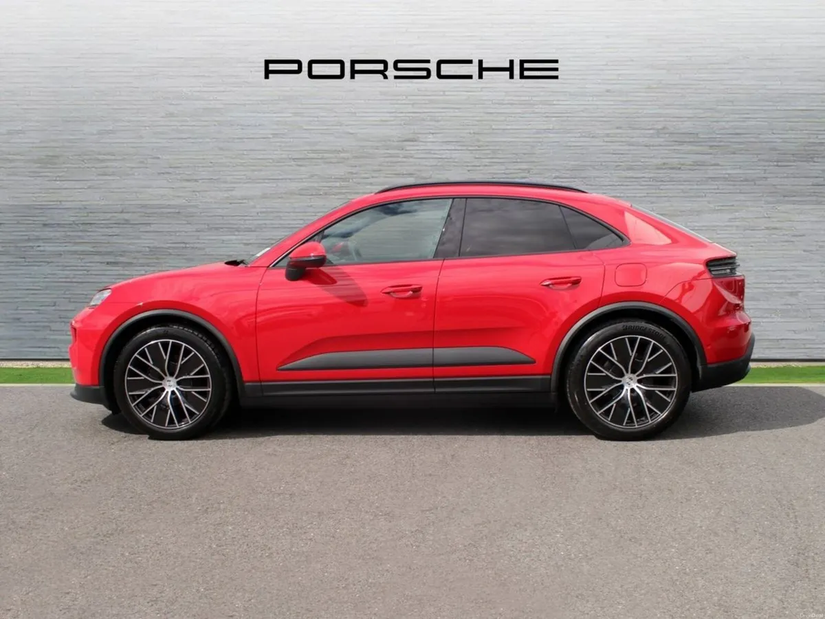 Porsche Macan - Image 3