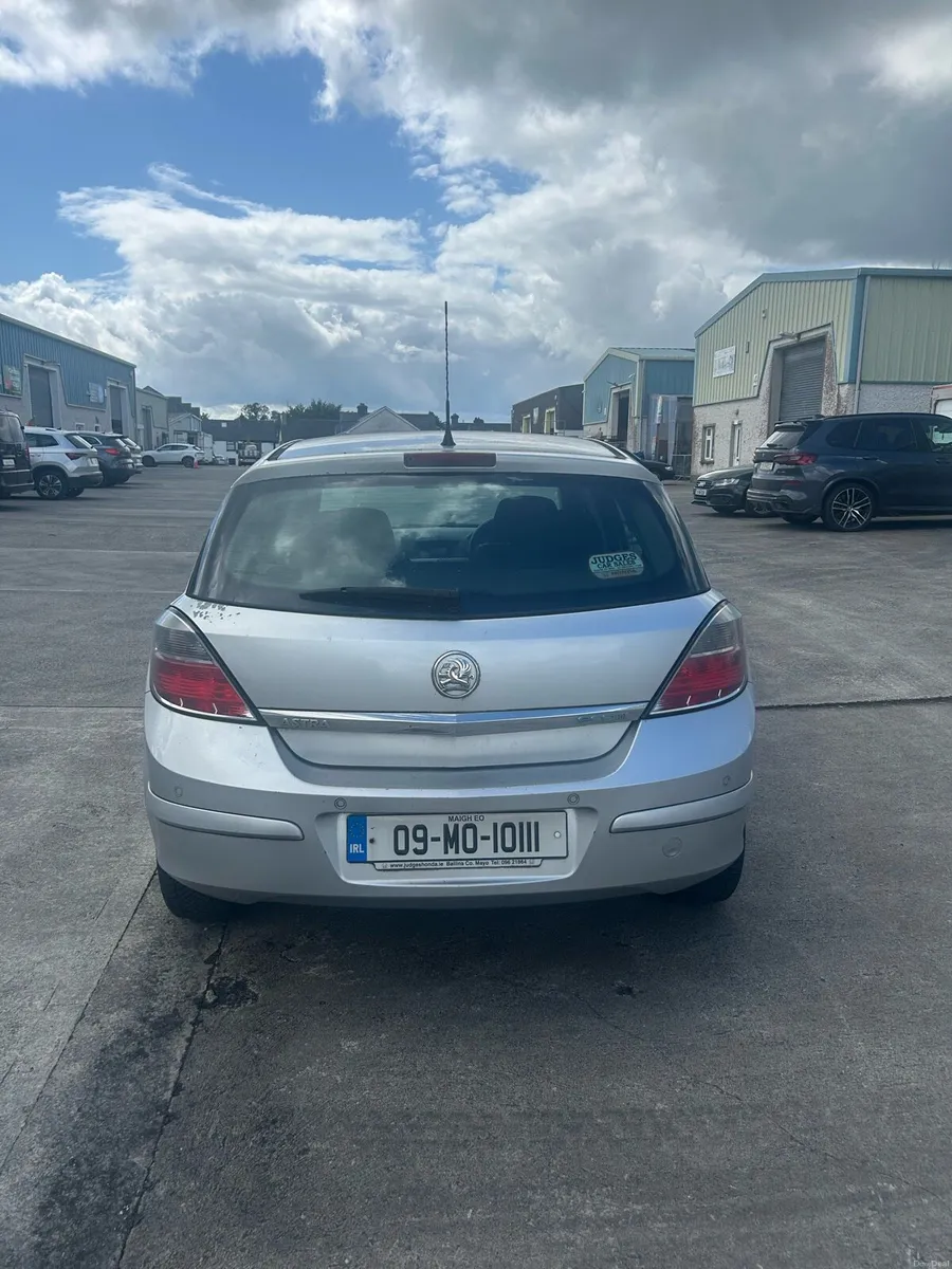 2009 Vauxhall Astra 1.7 diesel NCT 04,27 - Image 4