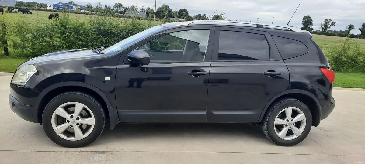 Nissan Qashqai+2 2010 - Image 2