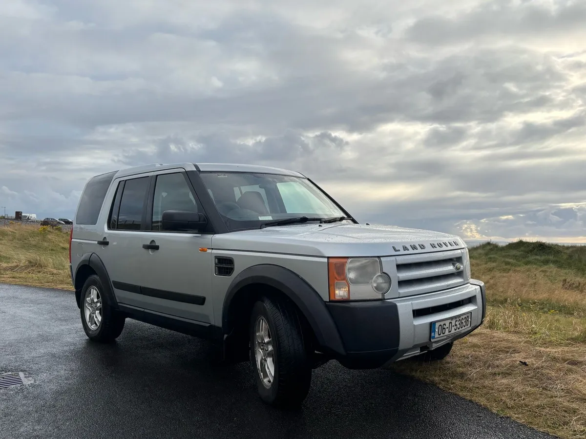 Land rover Discovery 3 Auto 2.7V6 7seater - Image 2