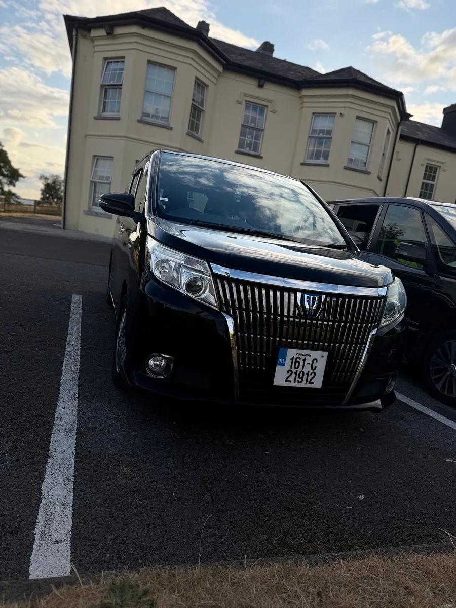 Toyota Esqaire 2016 - Image 1