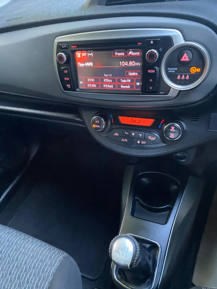 TOYOTA YARIS LAUNA SPORT 🏉 NEW NCT MINT - Image 6