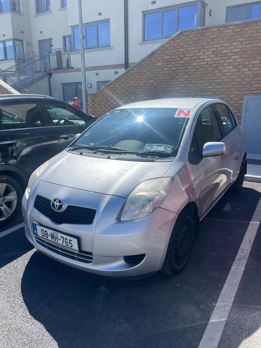 Toyota Yaris 1.3 AUTOMATIC - Image 1