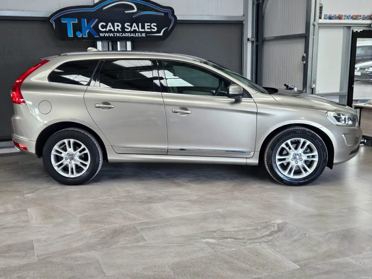 16 VOLVO XC60 D4 FWD SE LUX GT - Image 3