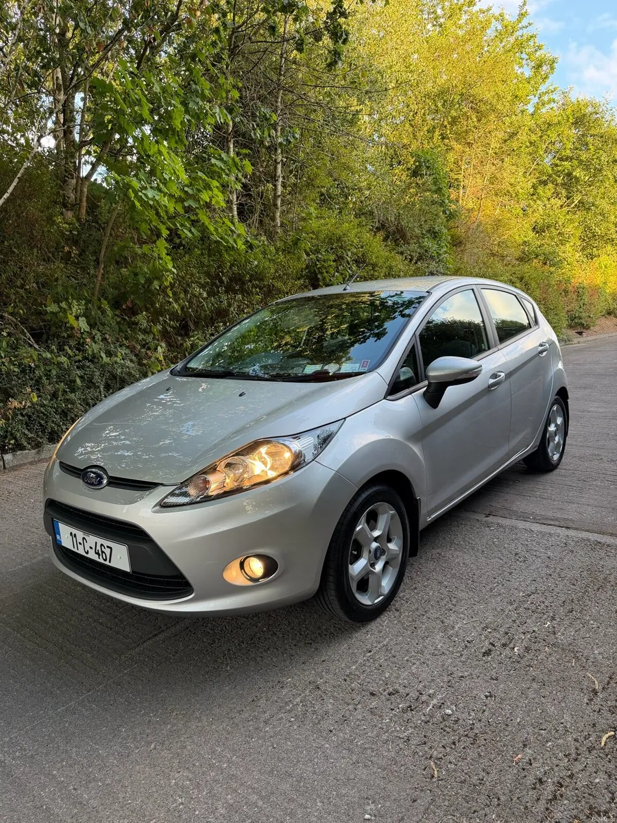 2011 Ford Fiesta - Image 5