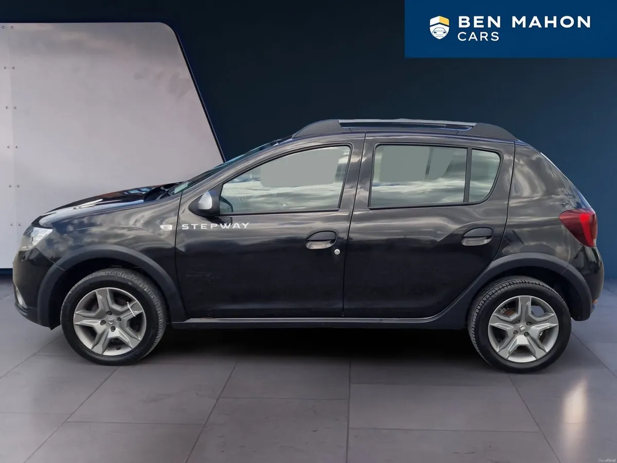 Dacia Sandero Stepway Signature 2020 - Image 4