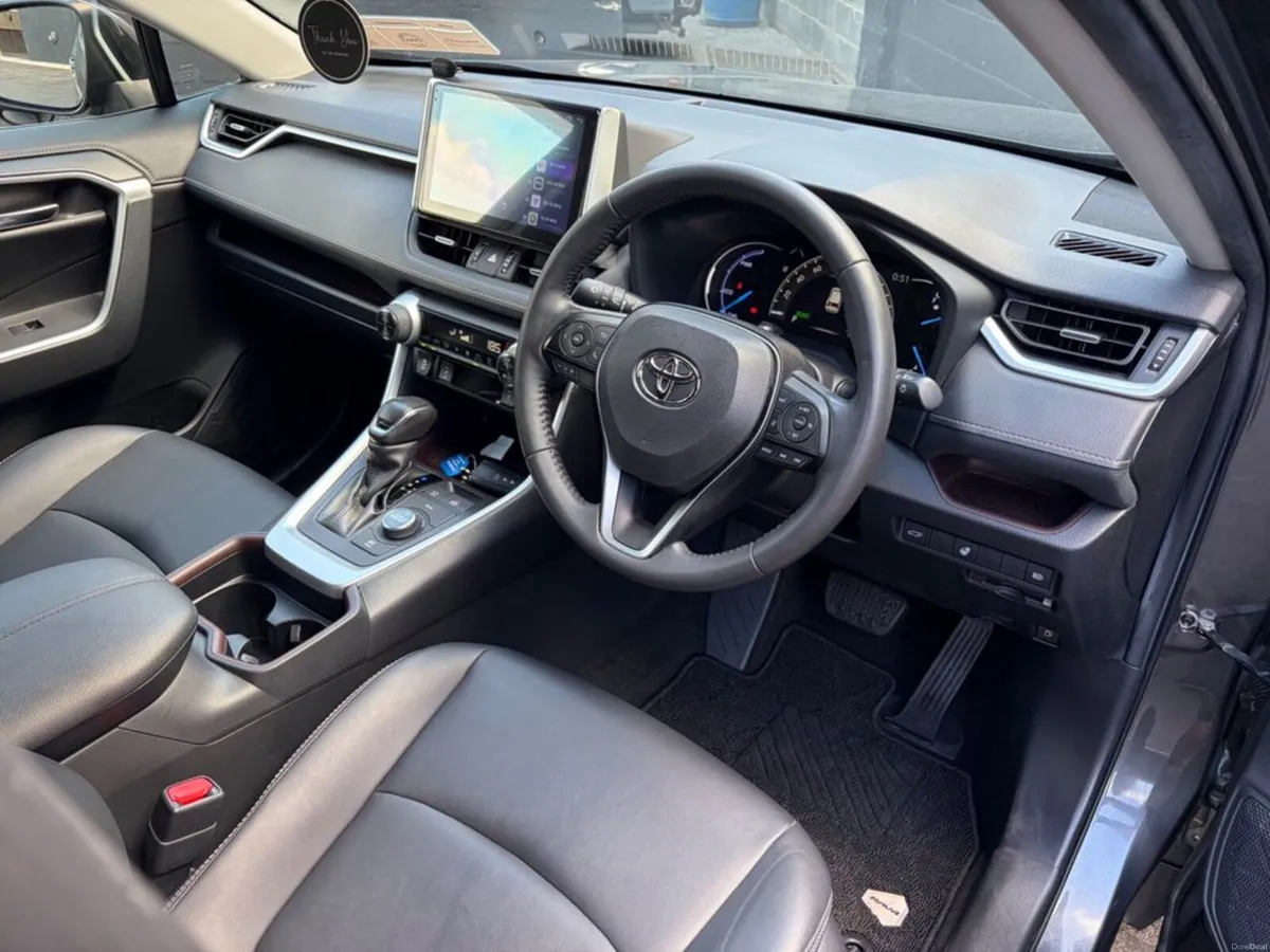 Toyota RAV4 RAV4 2.5L HYBRID 5DR Auto - Image 2