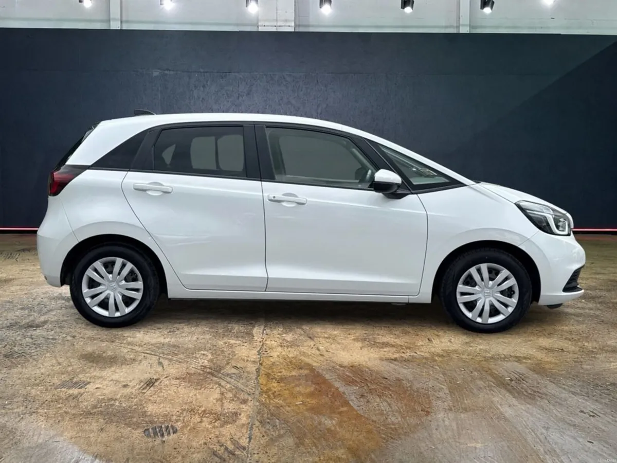 Honda Fit 1.5 HYBRID AUTOMATIC - CRUISE CONTROL - - Image 2