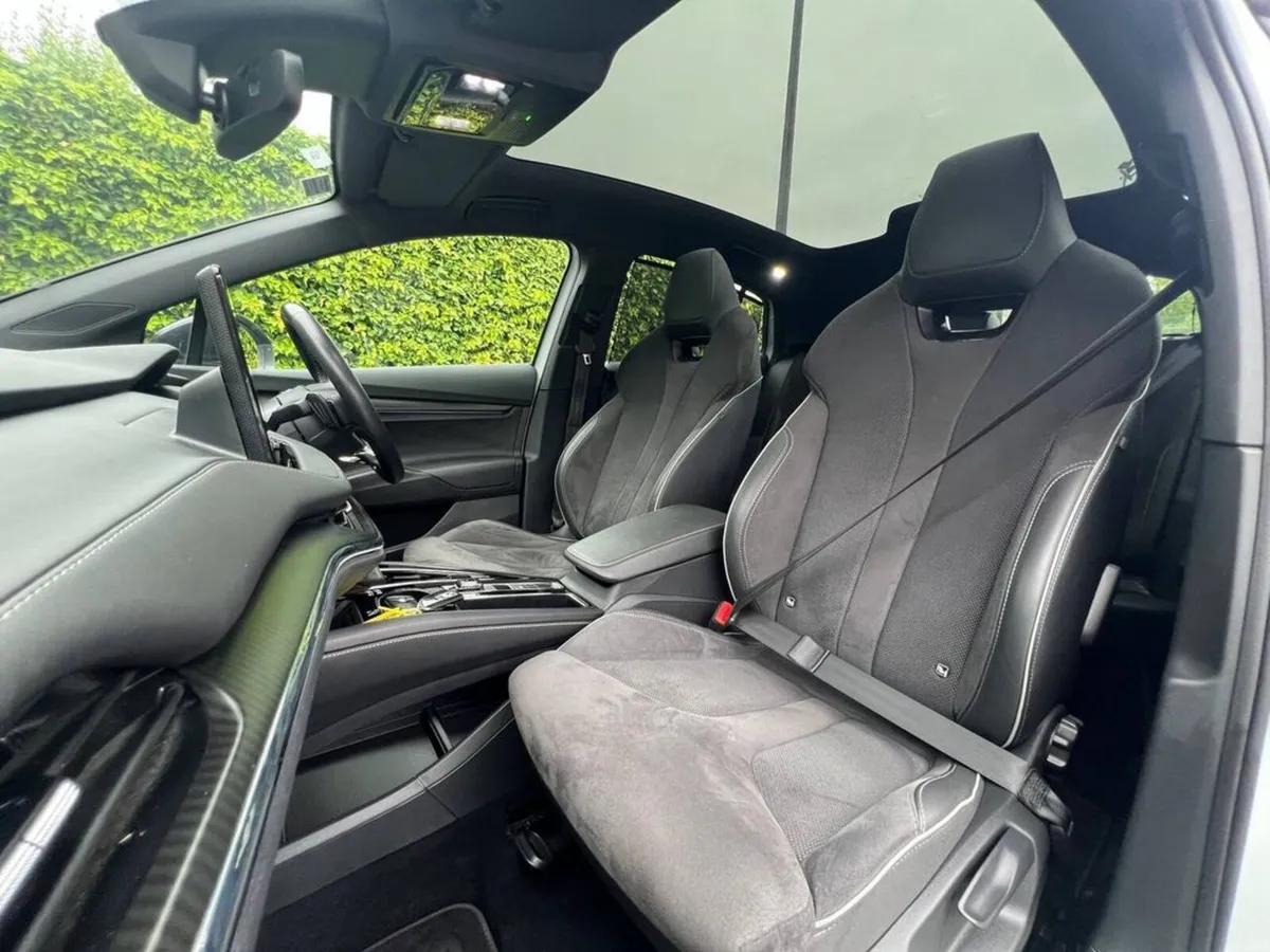 Skoda Enyaq 60 IV SPORTLINE ** BIG SPEC ** // PANO - Image 2