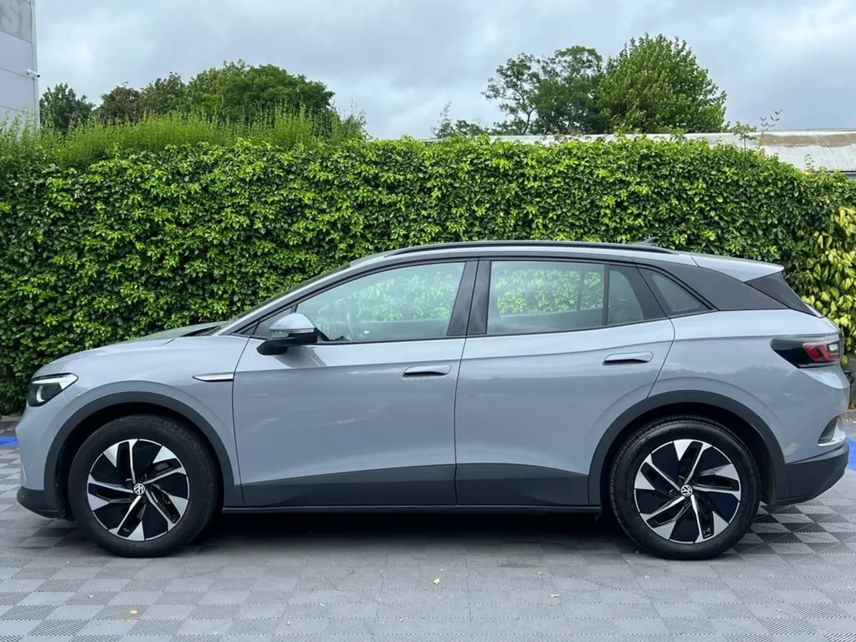 Volkswagen ID.4 PURE LIFE 52KWH // DIAMOND CUT ALL - Image 3