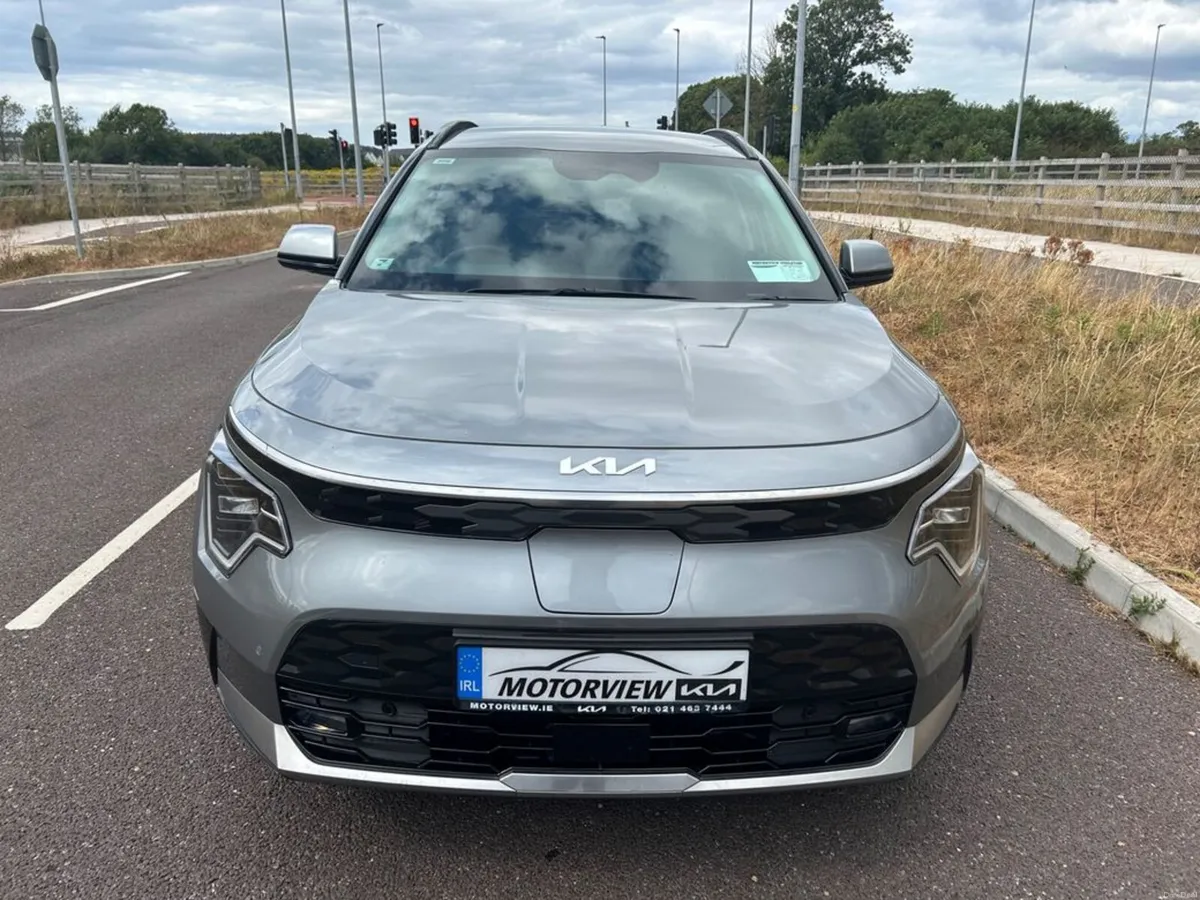 Kia e-Niro EV 64KW 1 owner from new! FSH! Over 450 - Image 4