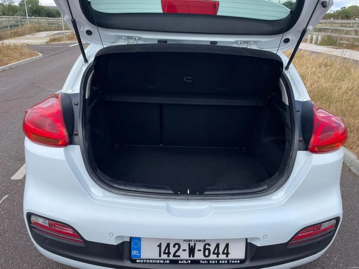 Kia ProCeed Proceed 1.6 EX 3DR *IMMACULATE CONDITI - Image 3