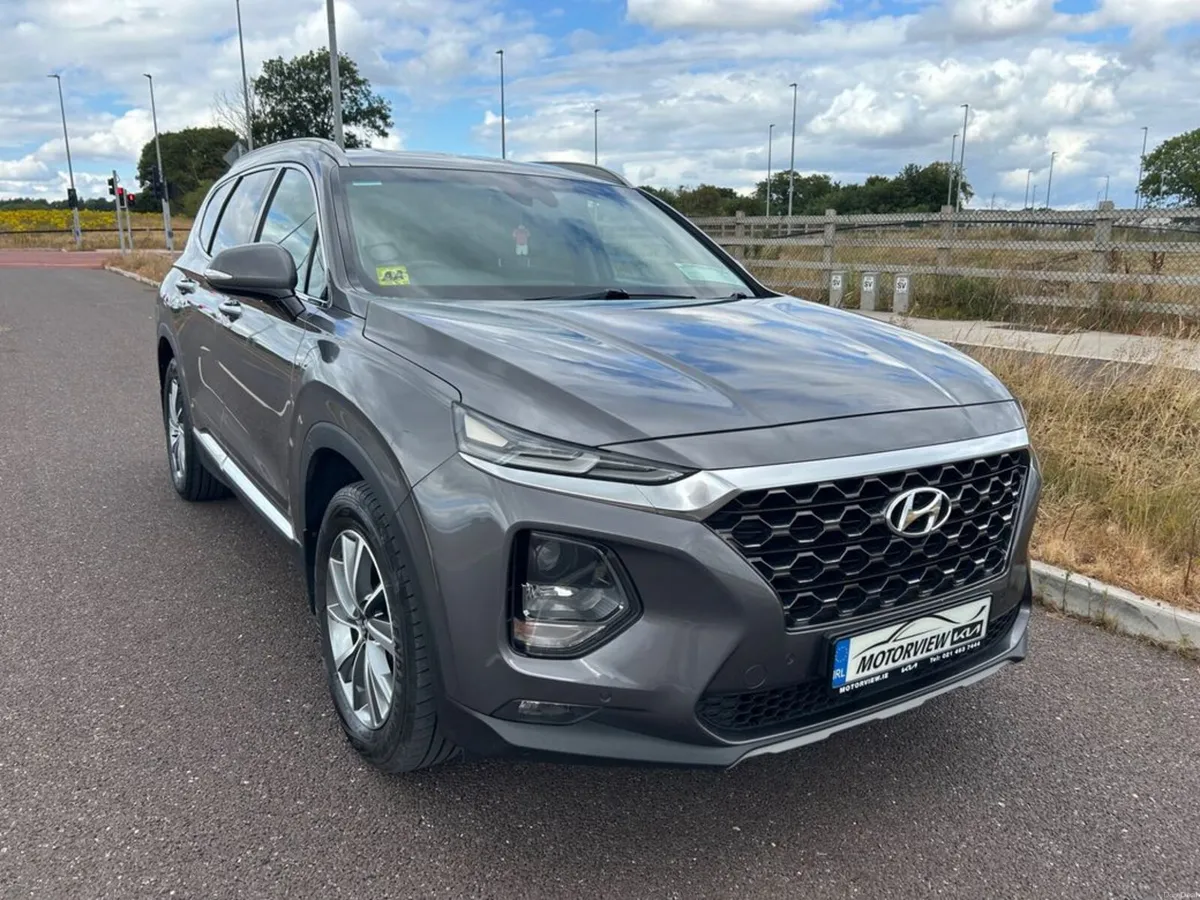 Hyundai Santa Fe 4WD Executive Plus 5DR - Image 3