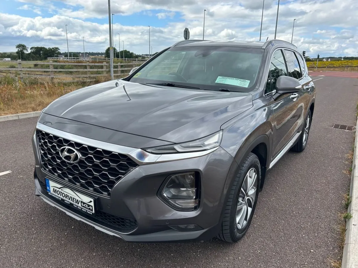 Hyundai Santa Fe 4WD Executive Plus 5DR - Image 5