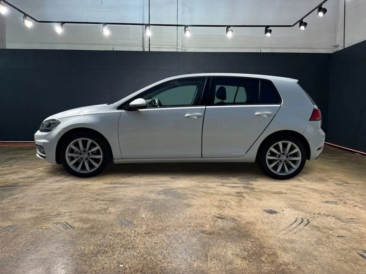 Volkswagen Golf 1.2 TSI COMFORT LINE AUTOMATIC - F - Image 6