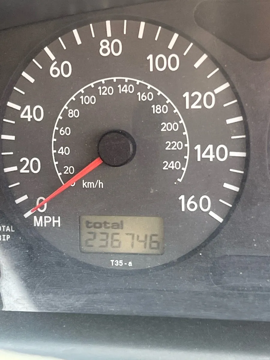 2002 Toyota Avensis **Fresh NCT** - Image 4