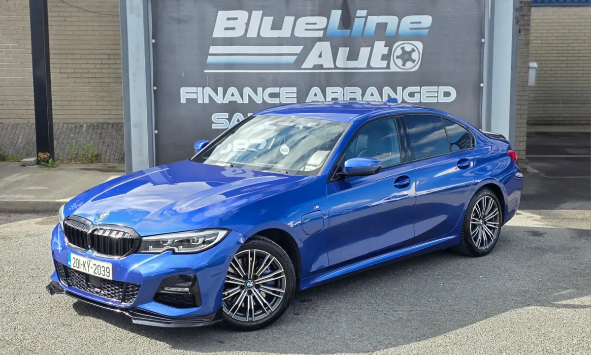 BMW 330e MSport Auto 292hp (201) High Spec - Image 1