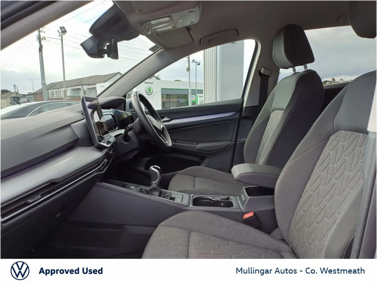Volkswagen Golf EDITION 75 2.0 TDI 116HP - Image 4