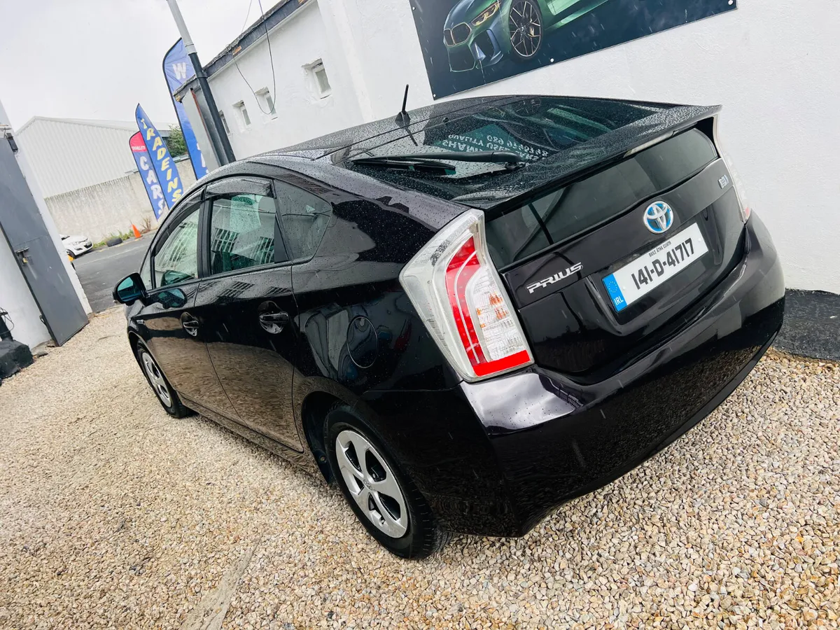 2014 Toyota Prius 1.8 Hybird - Image 4